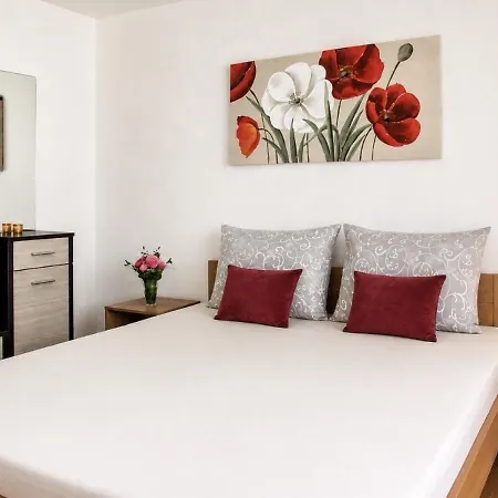 Bed and Breakfast Becar Pyramids Visoko