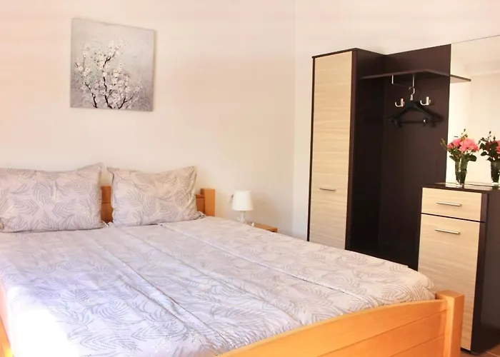 Frühstückspension Becar Pyramid