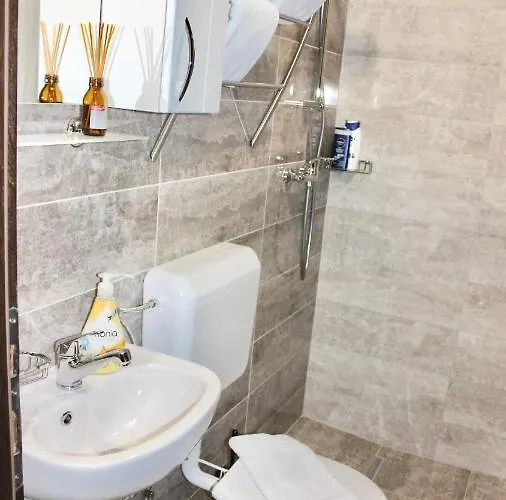 Becar Pyramid Frühstückspension Visoko