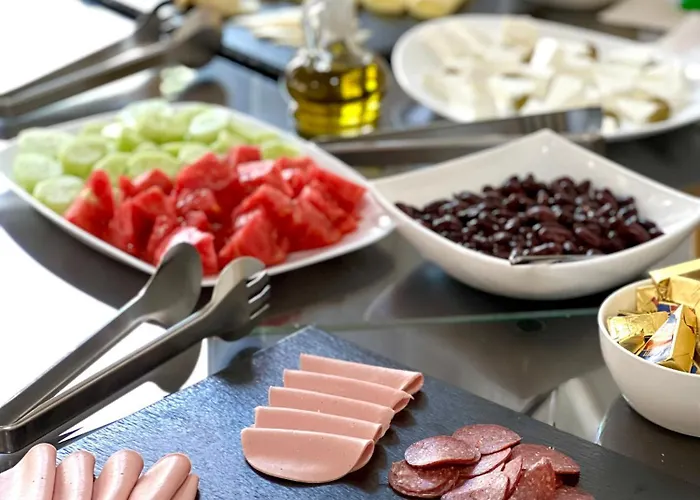 Becar Pyramid Frühstückspension 4*